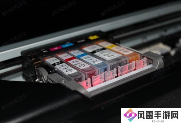 检查墨盒和纸张