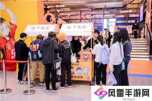 排球少年手游公测迎新携手万达，联合排球世界冠军和清北等高校排协共同演绎，燃爆新征程!