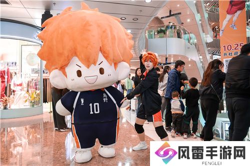 排球少年手游公测迎新携手万达，联合排球世界冠军和清北等高校排协共同演绎，燃爆新征程!