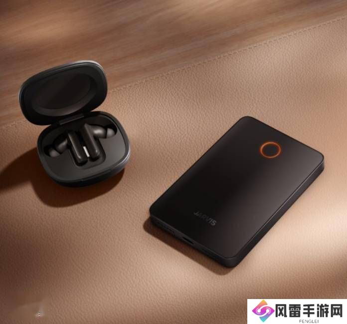 罗永浩AI硬件新品JARVIS ONE亮相：指纹激活语音，创新体验来袭